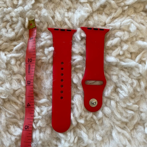 🎯 3 for $15 🎯 42/44mm red silicone apple band s/m - Picture 3 of 3